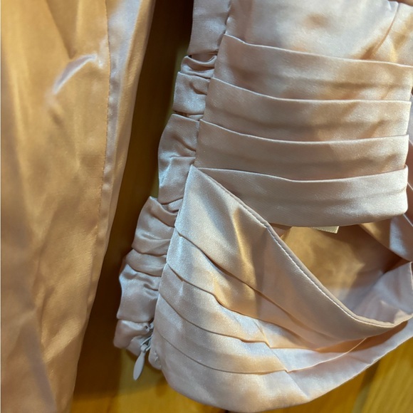 Express Women’s Ballet Pink Long Sleeve Silky Top - Picture 7 of 8